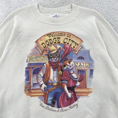 Sudadera De Colección Dodge City SE ADAPTA Mediana Blanca Gato Occidental Vaquero Dibujos Animados Foto 1 de 4