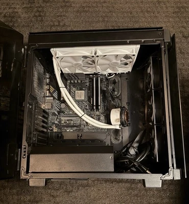 PC Without GPU & SSD/HD See Description - Image 1 of 4