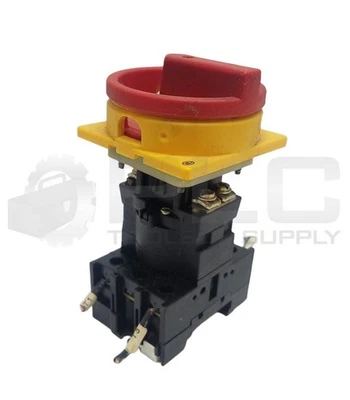 MOELLER P1-25 DISCONNECT SWITCH WITH HANDLE - Image 1 of 4