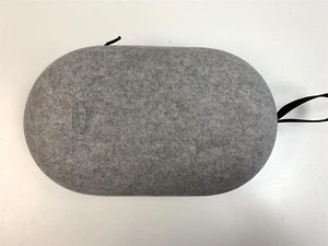 Meta Oculus Quest 2 Carrying Case for Lightweight, Portable Protection - VR - Picture 1 of 3