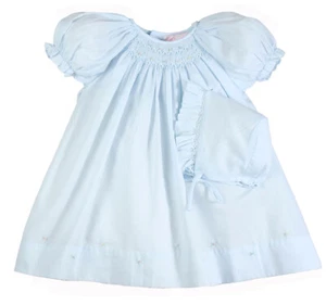 NWT Petit Ami Blue Multi Smocked Bishop Baby Dress Daygown & Bonnet 2PC Newborn - Picture 1 of 2