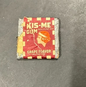 Vintage Kis-Me Gum Grape Flavor Stick ....American Chicle Co. - Picture 1 of 2