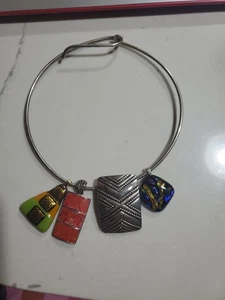 Girocollo vintage fatto a mano con 4 diapositive diverse. Bel regalo unico nel suo genere - Foto 1 di 3