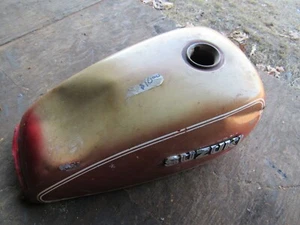 1981 suzuki gs250 t gas fuel tank - Picture 1 of 3