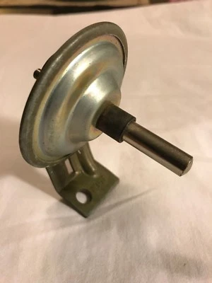 Oldsmobile F85 1961-1963 verificación de devolución del acelerador 388170 como nuevo de lote  Foto 1 de 4