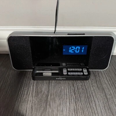 Radio Reloj Digital AM/FM Insignia NS-CL01 - Raro De Colección - Foto 1 de 4