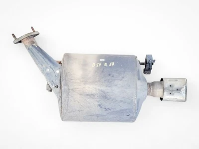 Deflector trasero derecho escape Infiniti M37 11-13 Stock 20100-1ML1A Foto 1 de 4