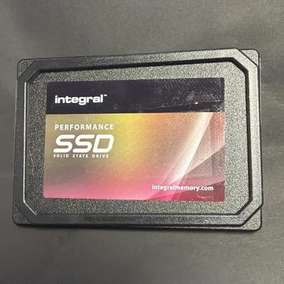 Integral P Series 5 240GB SSD SATA III INSSD240GS625P5 (560/540 MB/s) - Image 1 of 3