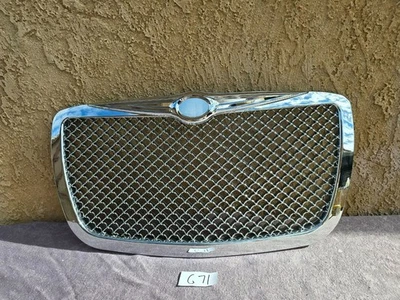 Front Hood Bumper Grille For 2005-2010 Chrysler 300/300C [G71] - Image 1 of 4