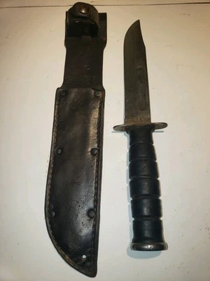 Vintage Camillus Fixed Blade Fighting Knife Marines With Leather Sheath. - Image 1 of 4