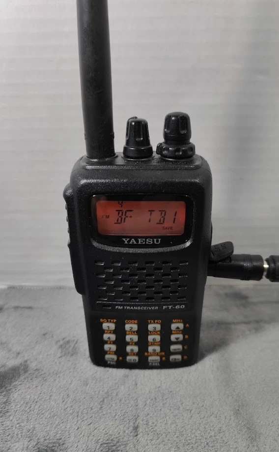 Yaesu FT-60R Dual Band Handheld Radio Transceiver - Image 1 of 4