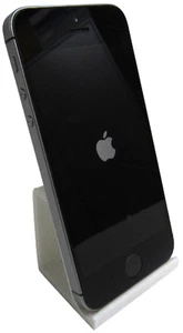 Apple iPhone SE, A1723, Space Grey, 32GB, Grade D, Unlocked - Picture 1 of 5