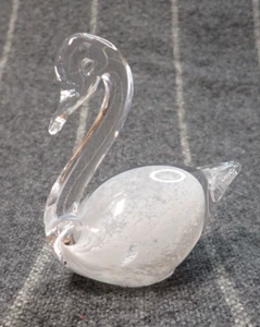 Marcolin Kunstglas weiß und klar Schwan Made in Sweden 3-1/2" hoch Vintage - Bild 1 von 10