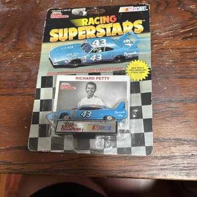 Raro Richard Petty #43 Southern Plymouth 1970 Plymouth Superbird Legend Series Foto 1 de 4