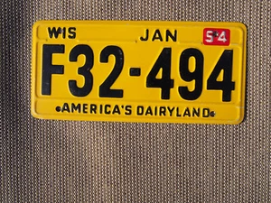 1954 Wisconsin Wheaties Miniature Cereal Bicycle License Plate F32-494 - Picture 1 of 2