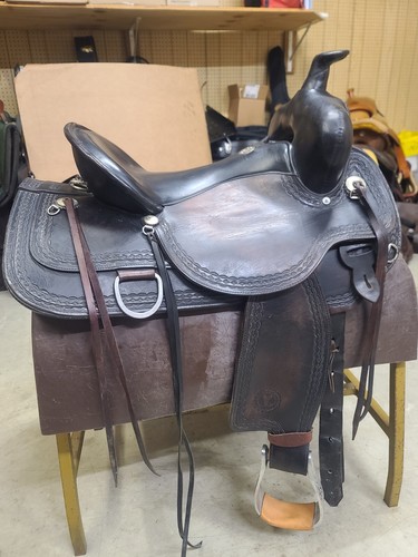 Circle Y Flex Lite Trail Saddle, 17", Used, J&L Tack Model