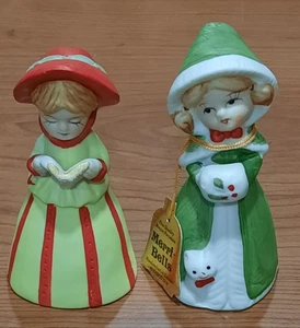 LOT 2 MERRI-BELL WINTER GIRL W/CAT & CAROLER GIRL CHRISTMAS BELLS 1978 - Picture 1 of 10