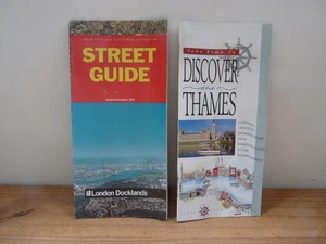 Vintage Street Guide to London Docklands 1994 + Discover the Thames booklet 1994 - Bild 1 von 10