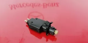 Interruptor freno original MERCEDES - BENZ R129 W124 W201 W140 SL - Imagen 1 de 3