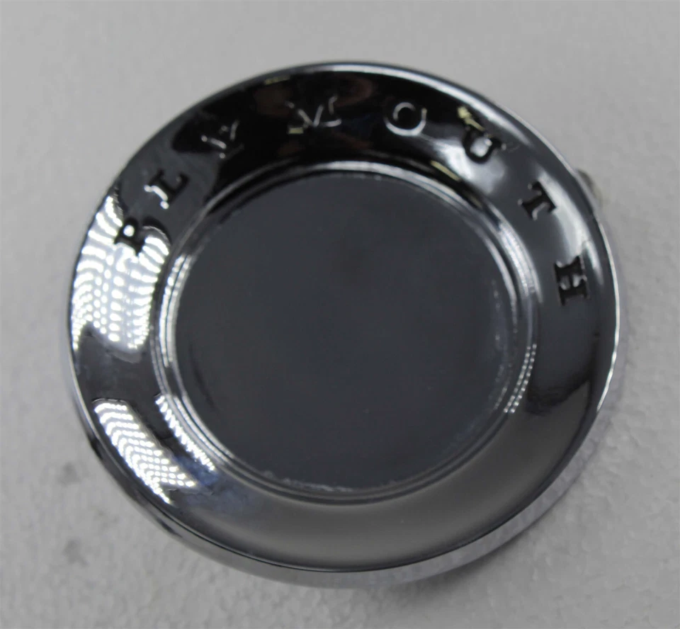 Nuevo emblema de panel de cabecera Plymouth Satellite/Road Runner 1972 Foto 1 de 1