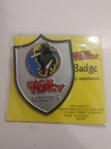 Vintage Dick Tracy Detective Badge Pin Made By Applause Rare NOS Sealed - Bild 1 von 2