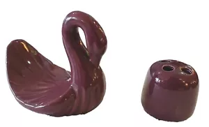 VINTAGE CERAMIC BURGUNDY SWAN SOAP DISH TOOTHBRUSH HOLDER SET RETRO BATHROOM - Picture 1 of 9