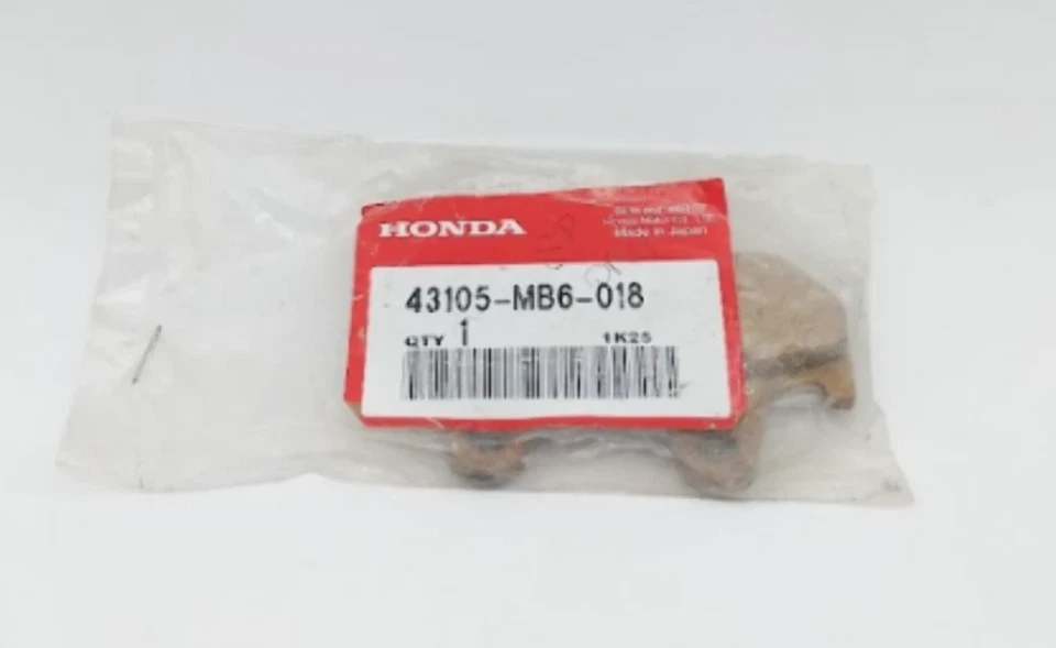 Pastilla de freno trasera Honda Shadow Spirit VT1100 1987-1993 OEM 43105-MB6-018 Foto 1 de 1