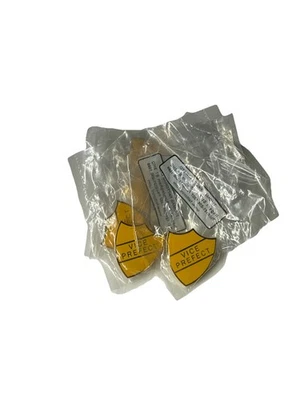 5 x Vice Prefect Yellow/Gold Badges - Image 1 of 2