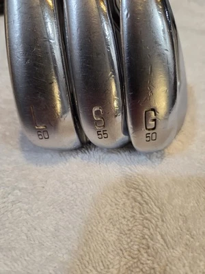 Mizuno JPX 900 Hot Metal Wedge Set 50* Gap, 55* Sand, 60* Lob. RH. - Image 1 of 4
