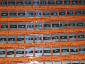 25x 0,0005 Ohm / 4 Watt SMD Widerstand 1% BF2725 - Picture 1 of 2