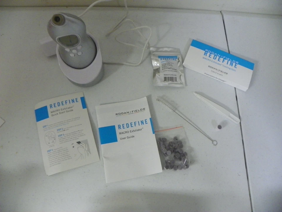 Rodan And Fields Redefine Macro Exfoliator With Extra New Tip And Cooling Gel - Image 1 of 4