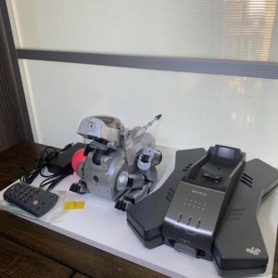 SONY AIBO ERS-111 robot cane intrattenimento autonomo edizione speciale Silver B - Immagine 1 di 4