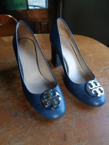 Tory Burch Janey Block Heel Pump Shoes Sz 7 Blue Leather Classic Business - Picture 1 of 10