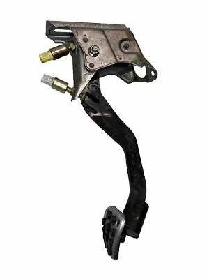 2000-2009 Honda S2000 S2K AP1 AP2 Clutch Pedal Assembly USED Genuine OEM - Image 1 of 4