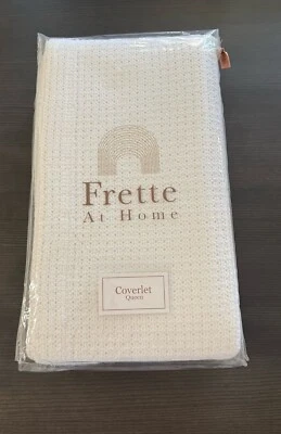 $449 FRETTE En Casa Versilia Moda Cobertor Talla Queen Color Blanco Nuevo  Foto 1 de 4