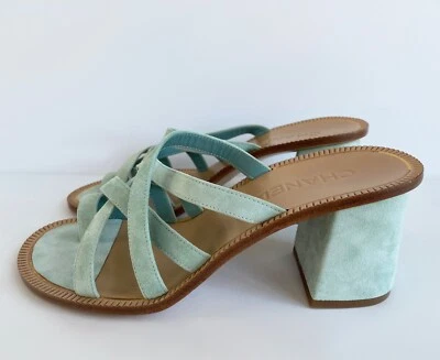 NUEVO CHANEL 18C GRECIA GAMUZA PIEL DE BECERRO VERDE CLARO SANDALIAS MULES TACONES 38 Foto 1 de 4