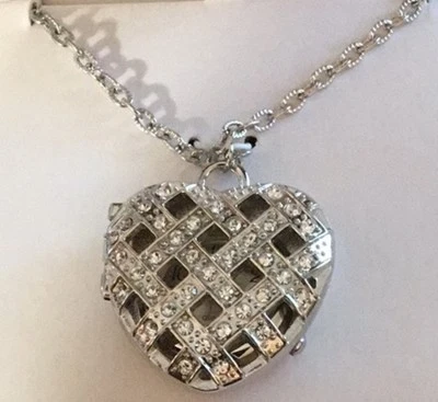 GRUEN~Reloj Medallón Corazón, Plata de Ley, Cristales Pavé-Caja y Garantía Incluida Foto 1 de 4