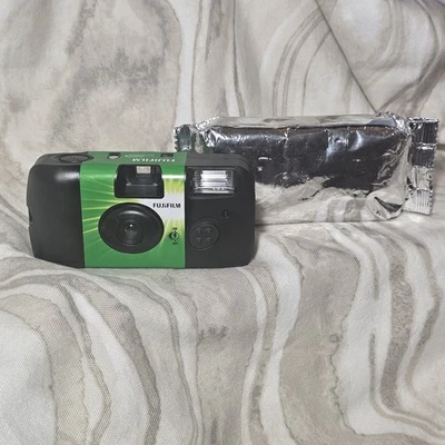 NEW Fujifilm Fuji Single Use Disposable 35mm Camera's w/Flash date 27 expos 7/23 - Image 1 of 4
