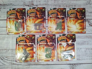 Monster Force Actionfigur Playmates Cardback Stand Lot - Bild 1 von 8