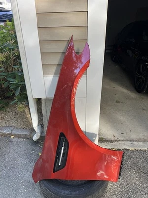 BMW M5 F10 2011-2016 para-lama lateral de passageiro fabricante de equipamento original (laranja sakhir) Leia a descrição - Imagem 1 de 4