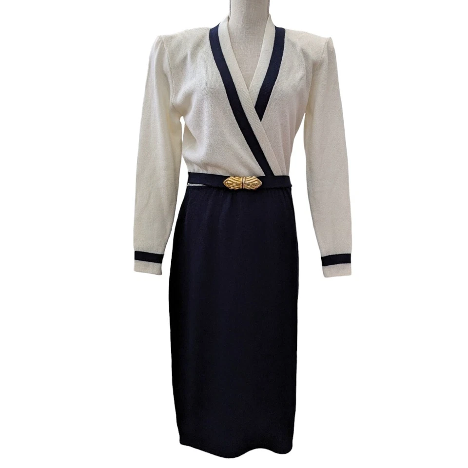 Vintage Charter Club Women's Knit Dress in Ivory & Navy Belted Gold Buckle Sz M - Image 1 of 4