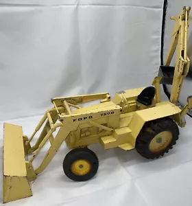 Vintage Ford 7500 Die-Cast Backhoe Front Loader Tractor - 1/12 Scale ~ Damaged - Picture 1 of 16