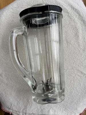Jarra licuadora de vidrio vintage Waring Clover en forma de hoja de 40 oz - 5 tazas con tapa Foto 1 de 4