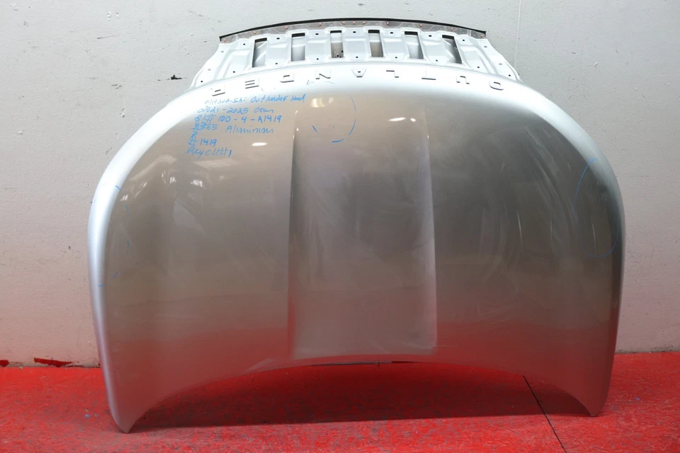 2021 2025 MITSUBISHI OUTLANDER FRONT HOOD OEM ALUMINUM Foto 1 de 4