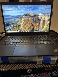 Lenovo ThinkPad T14 1ère génération 14" (256 Go SSD, Intel Core i7 10e gén.,... - Photo 1/4