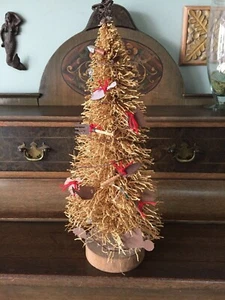 PRIMITIVE RUSTIC TWIG TREE WITH WIRE GARLAND W/ GARDEN TOOLS 15" EXCELLENT - Picture 1 of 6