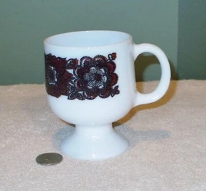 Vintage MILK GLASS Pedestal MUG Cup w/ raised Red Black Floral Design 4-25 - Picture 1 of 6