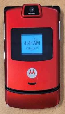Teléfono abatible Motorola RAZR V3m - rojo y negro (celular de EE. UU.) - versión muy rara Foto 1 de 4