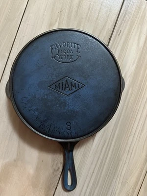 RARE Favorite Piqua Ware [ Ohio ] Miami Maimi Diamond Cast Iron Skillet Pan FLAT - Image 1 of 4