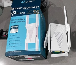 Damaged TP-LINK AX5400 Tri-Band Mesh Wi-Fi 6 Range Extender - White RE815X - Afbeelding 1 van 2